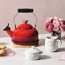 Whistling Kettle with Heart Knob-Cerise